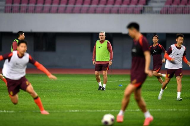 ​马德兴：国足海口一期集训看人更重要